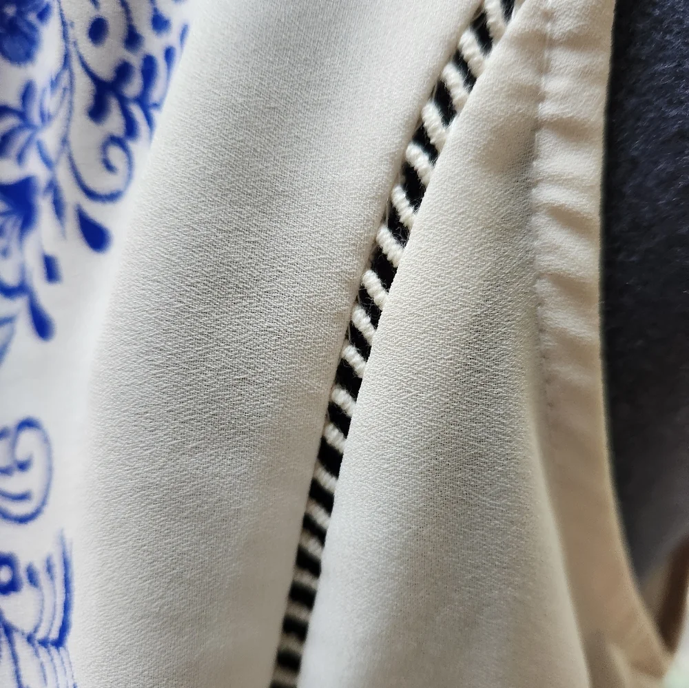 Beautiful blue and cream boho top - Picture 6 of 7